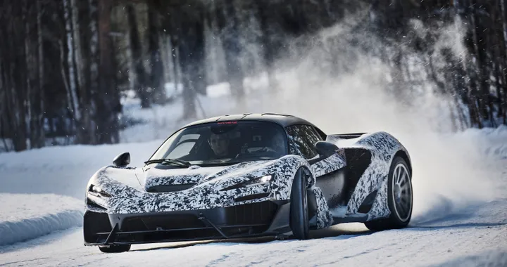 McLaren W1: la nuova regina delle hypercar sfida il gelo artico