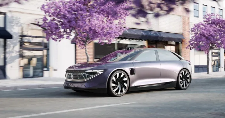 Byton K-Byte, la berlina elettrica a guida autonoma sfida Tesla