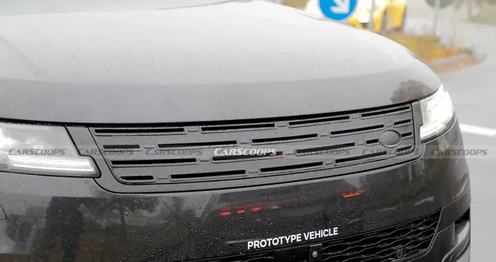 Range Rover Sport, nuovi test su strada per l'elettrica. Foto spia
