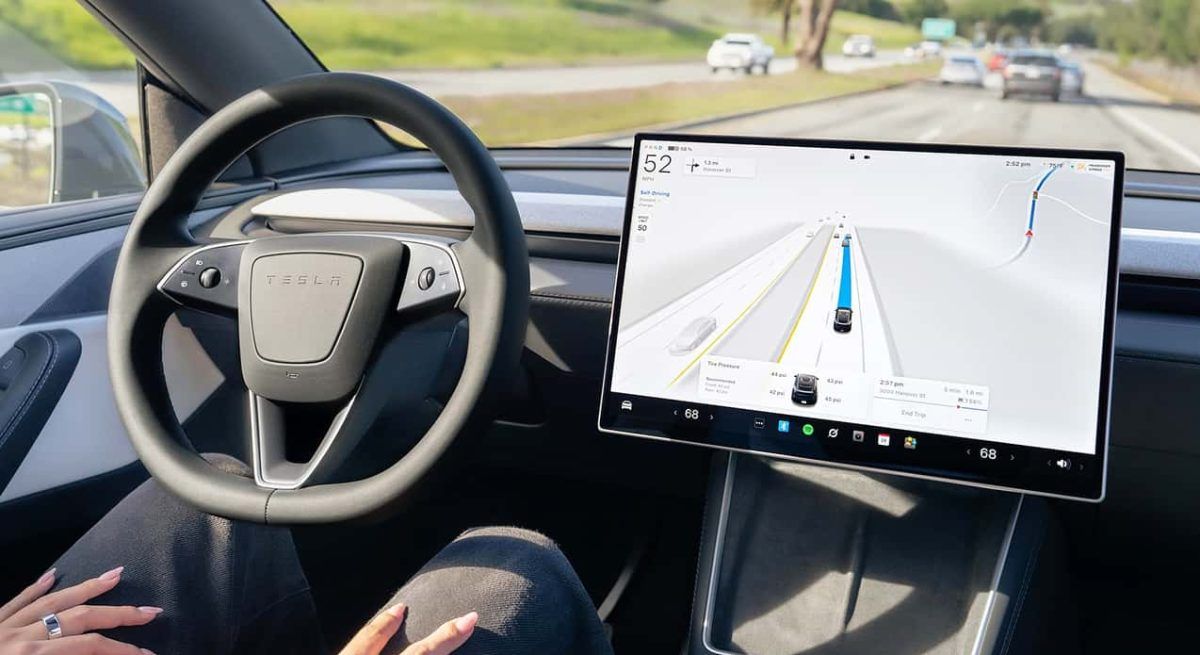 Tesla FSD: rinviato il voto UE di ottobre, spuntano dubbi sui limiti di velocità