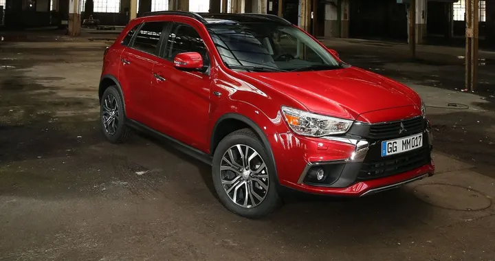 Mitsubishi ASX: il restyling a Parigi