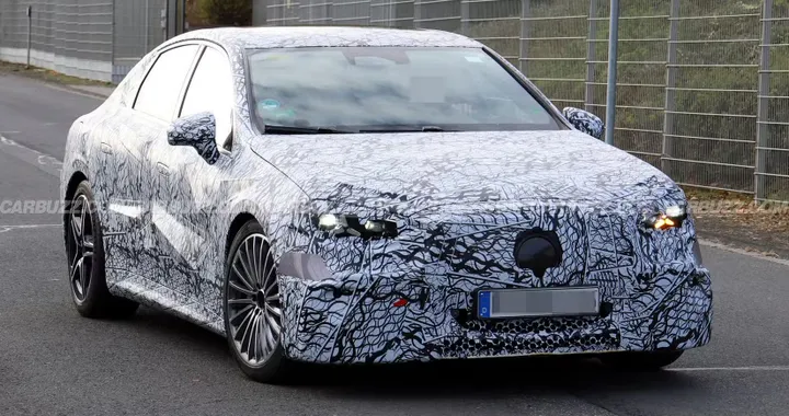 La nuova Mercedes Classe C elettrica si prepara a sfidare la BMW i3: test in corso per la berlina