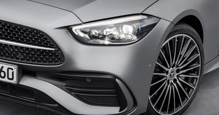 Mercedes Classe C, le foto spia anticipano la versione cabrio