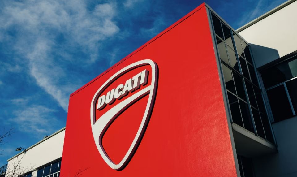 Anteprima: Volkswagen vende Ducati? Confindustria ha un piano per il ritorno in Italia