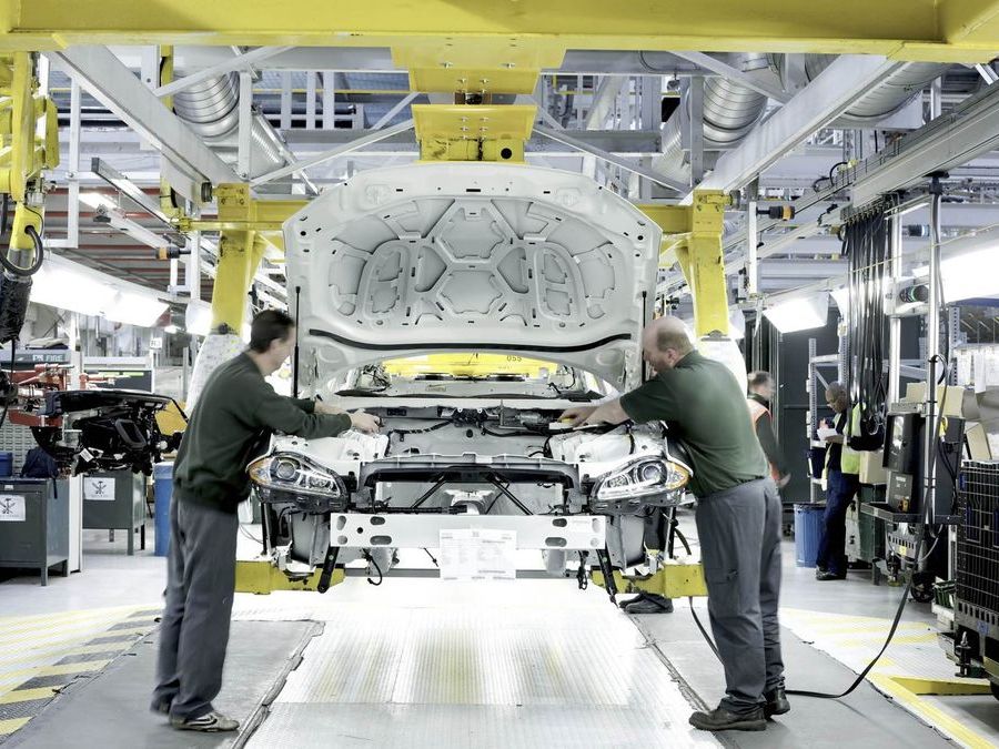 Jaguar Land Rover, la produzione riparte dopo l’attacco informatico