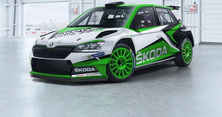 Skoda Fabia R5, la versione aggiornata monta i fari a LED