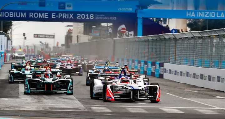 Formula E a Roma per i prossimi 5 anni. Raggi: è sbocciato un amore