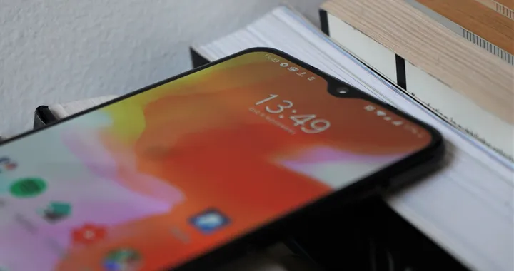 OnePlus McLaren 6T in arrivo il prossimo 11 dicembre