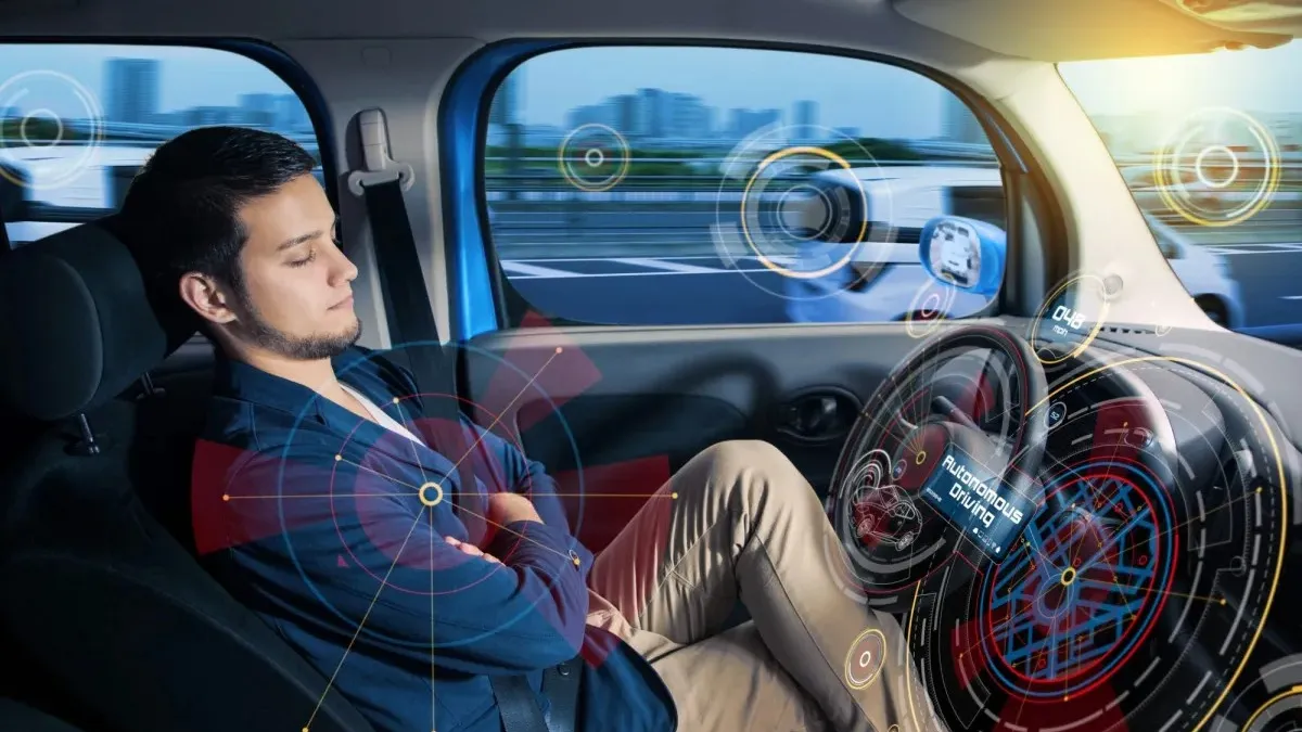 Perché i giganti cinesi dell'auto minacciano il futuro della guida autonoma di Tesla