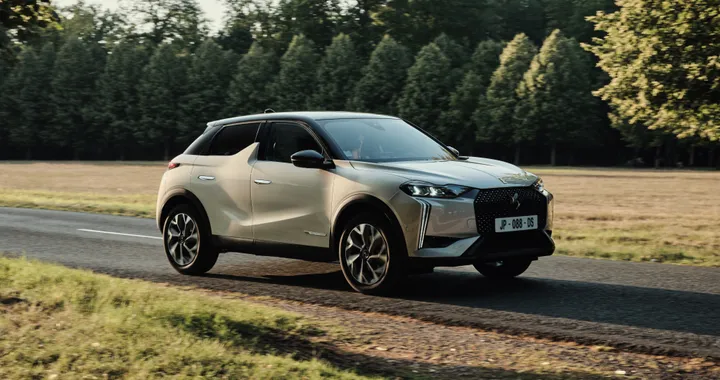 DS 3, arriva in italia la nuova versione Esprit De Voyage. Prezzi