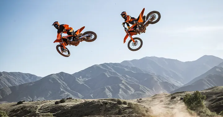 KTM svela la gamma Motocross 2026: prestazioni e look da gara
