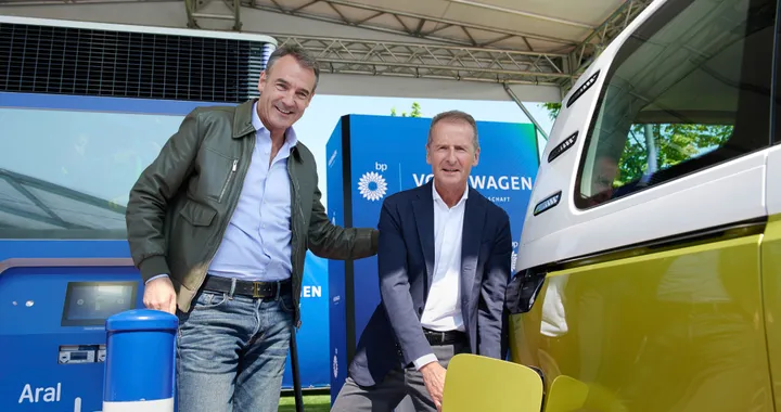 Gruppo Volkswagen: accordo con BP per 8 mila punti di ricarica in Europa