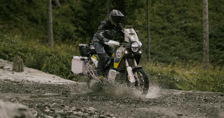 Husqvarna Norden 901 Expedition si aggiorna. Le novità per il 2025