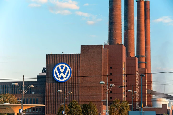Volkswagen disdice dieci accordi: ora si riapre la partita su salari e orari