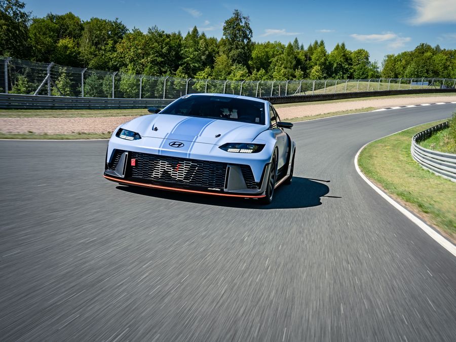 Hyunday RN22e, il laboratorio su 4 ruote che ha aperto la strada alla Ioniq N