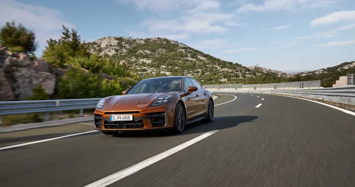Porsche Panamera, addio alla Sport Turismo con la terza generazione