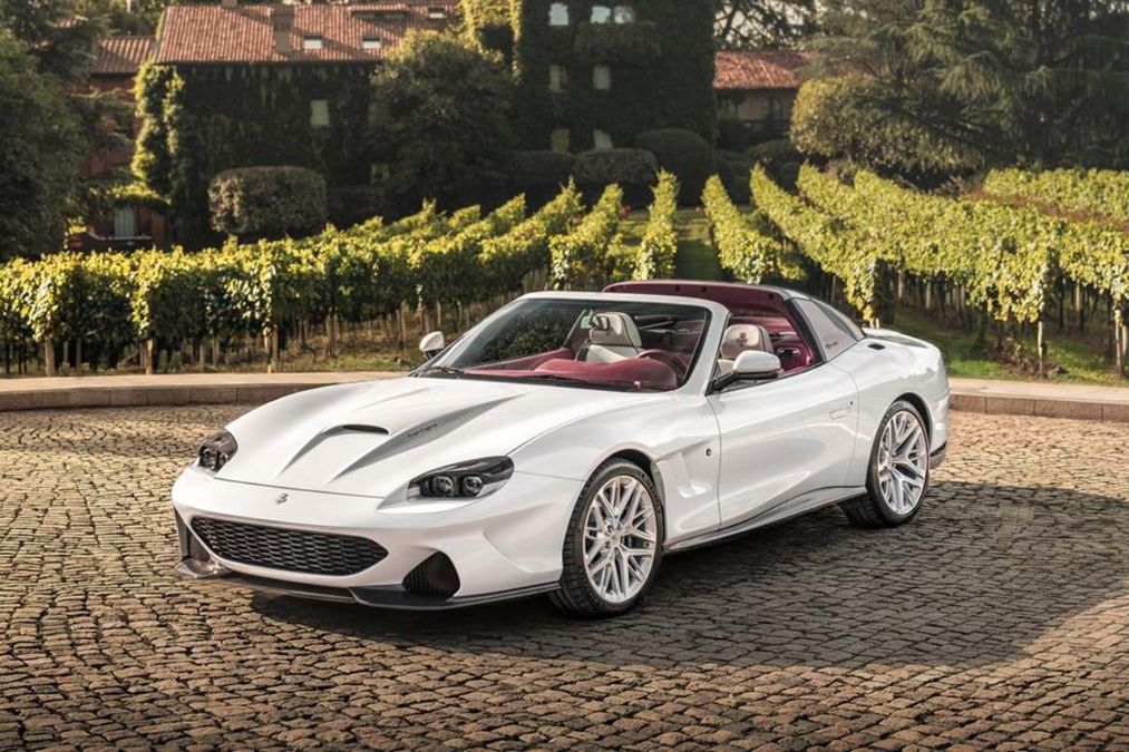Anteprima: Ferrari spostati, arriva la Touring Superleggera Veloce12 Aperta con motore V12