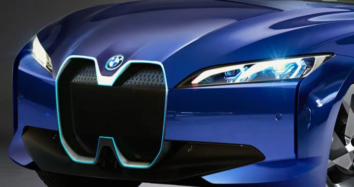 BMW i4: prime foto spia dell'elettrica rivale di Tesla Model 3