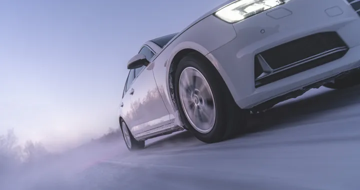 Nokian Hakkapeliitta 10, guida sicura su neve e ghiaccio