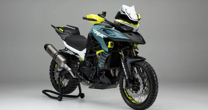 Benelli rivela il concept TKR 902 Xplorer ad Eicma 2024, quante personalizzazioni!