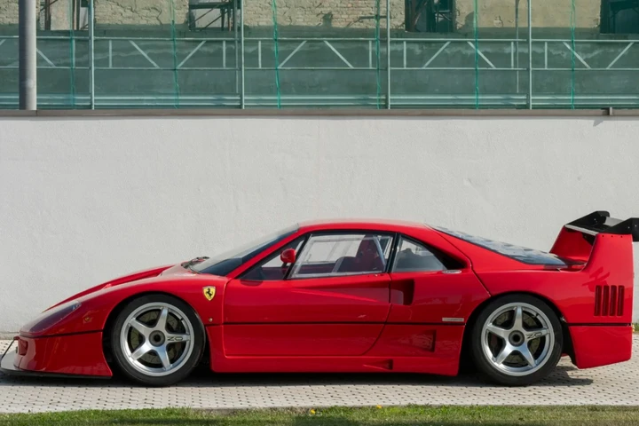 All’asta la Ferrari F40 by Hamann: ritrovata in un fienile