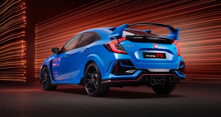 Honda Civic Type R, la nuova generazione si fa vedere su strada