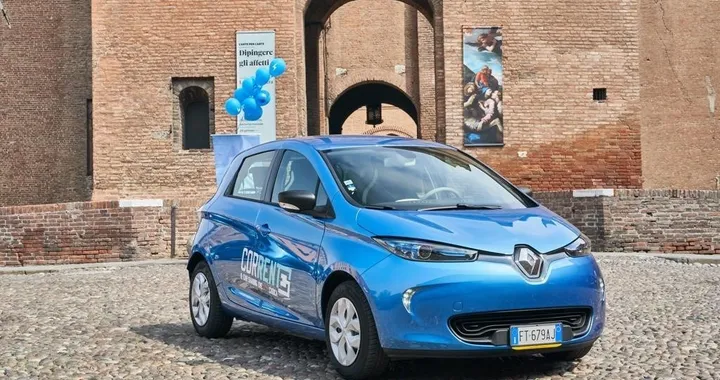 Renault: il car sharing elettrico Corrente da maggio anche a Ferrara