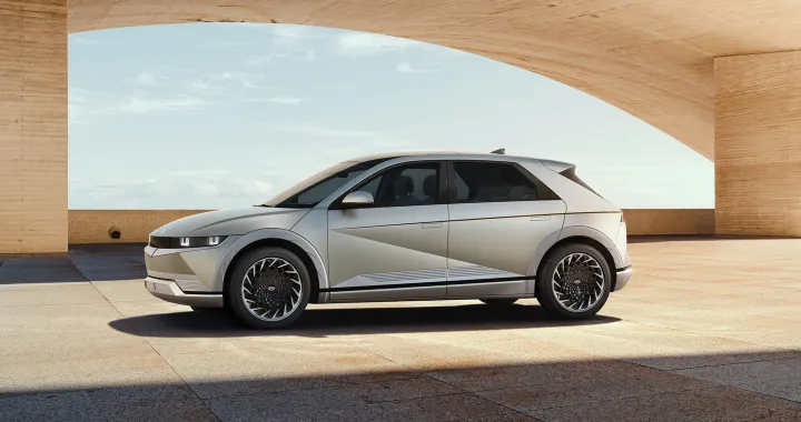 Hyundai IONIQ 5 diventerà un taxi a guida autonoma di Lyft