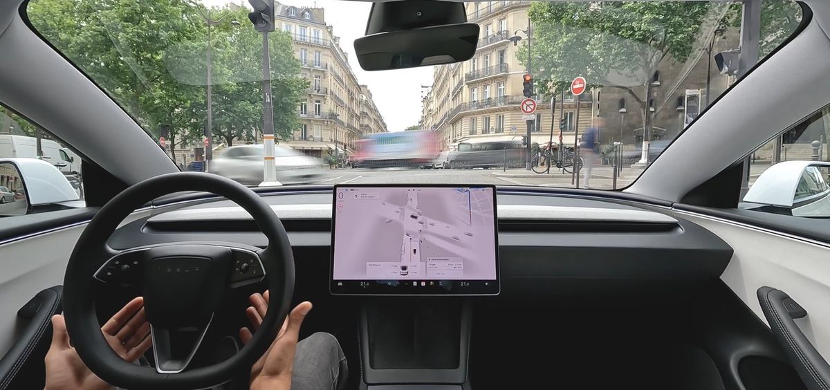Tesla FSD v14.3: ora la guida autonoma è più reattiva del 20%