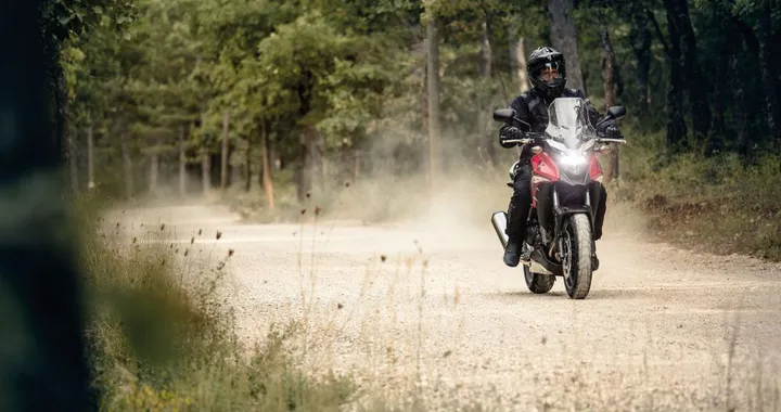 Honda CB500X MY 2016 - foto e scheda tecnica
