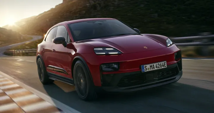Nuova Porsche Macan GTS elettrica, 571 CV per il SUV con l'anima sportiva. Dettagli e prezzo