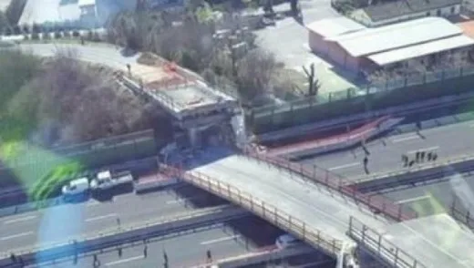 Autostrada A14, crolla cavalcavia: 2 morti e 2 feriti. Strada chiusa