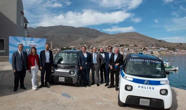 Citroën trasforma l'isola di Chalki: ecco sei veicoli elettrici alle autorità
