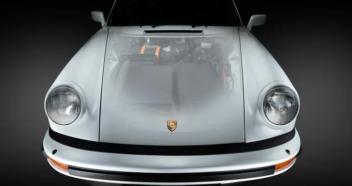 Porsche 911, ecco il restomod elettrico con motore BMW