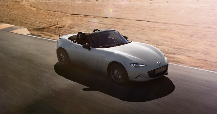 Mazda MX-5 2025, due serie speciali per la roadster