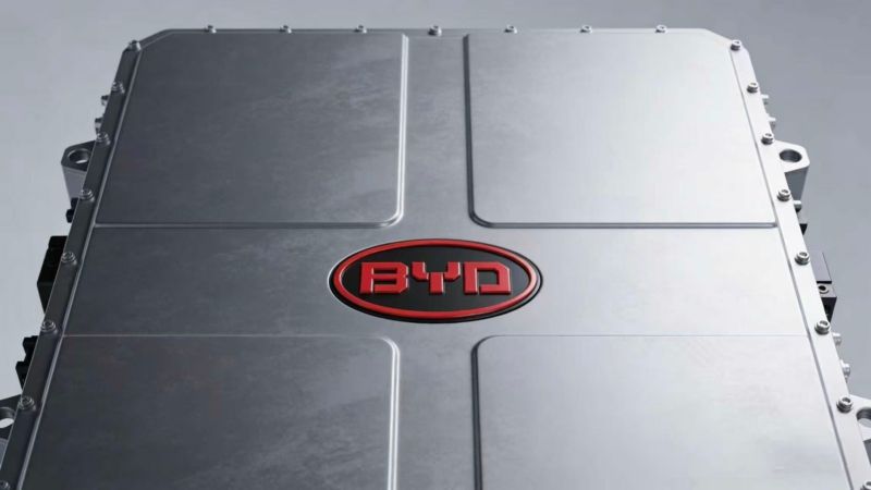 BYD guarda al futuro: progressi nelle batterie allo stato solido e agli ioni di sodio