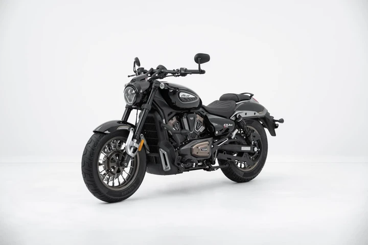 Voge CU625, a EICMA la prima custom del marchio tra stile bobber e tecnologia