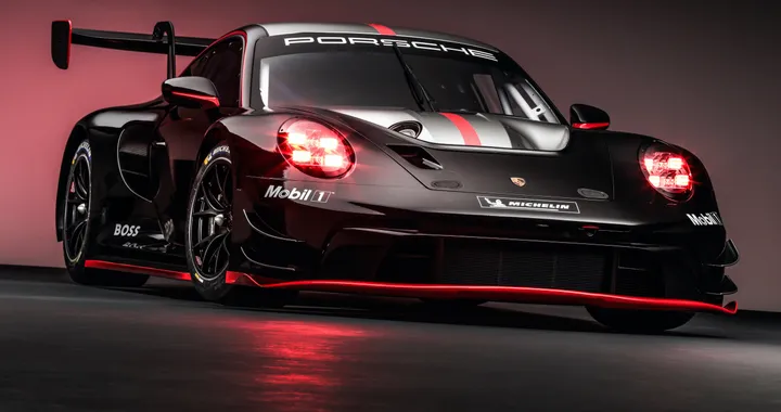 Porsche 911 GT3 R, ecco la nuova supercar da pista
