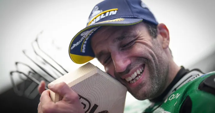 MotoGP, GP di Francia 2025: trionfa Zarco in una corsa folle tra pioggia e cadute