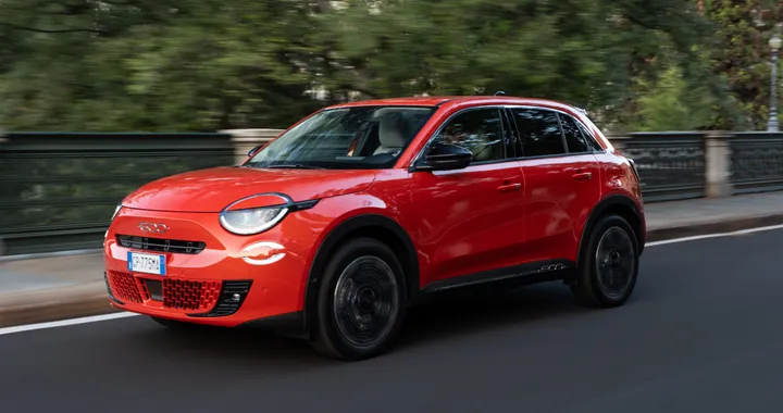 Fiat 600e, versioni e prezzi con gli incentivi 2024
