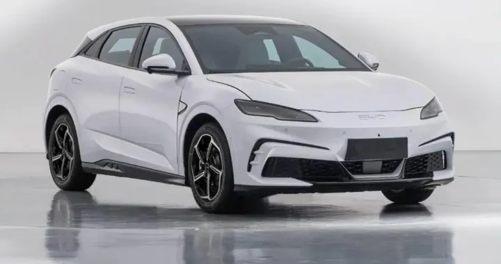 BYD Ocean-M diventa Seal X: da concept a modello di produzione