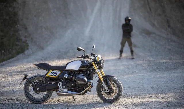 BMW Motorrad lancia il nuovo pacchetto The Tracker per la R 12 nineT. Ecco i dettagli