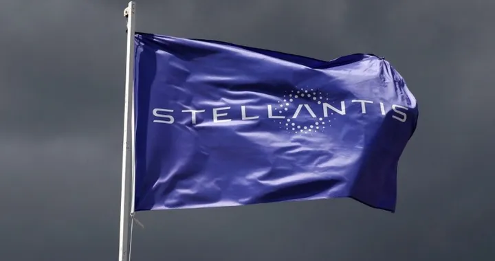 Stellantis cambia strategia sull’idrogeno rinunciando ai veicoli commerciali nel Regno Unito
