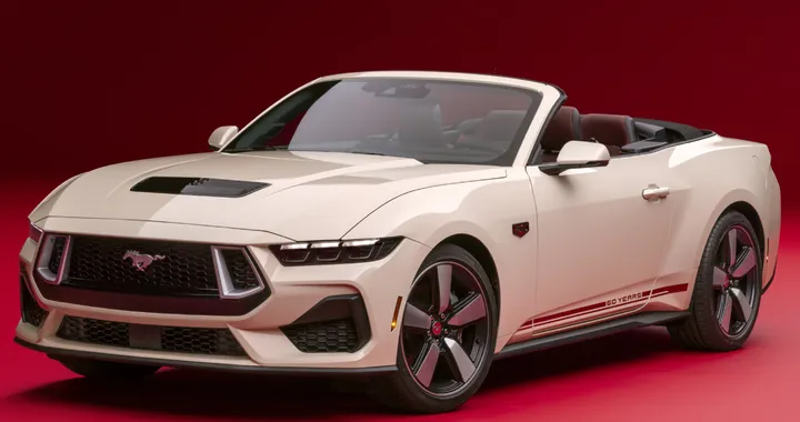 Ford Mustang 60th Anniversary: debutta il nuovo pacchetto celebrativo