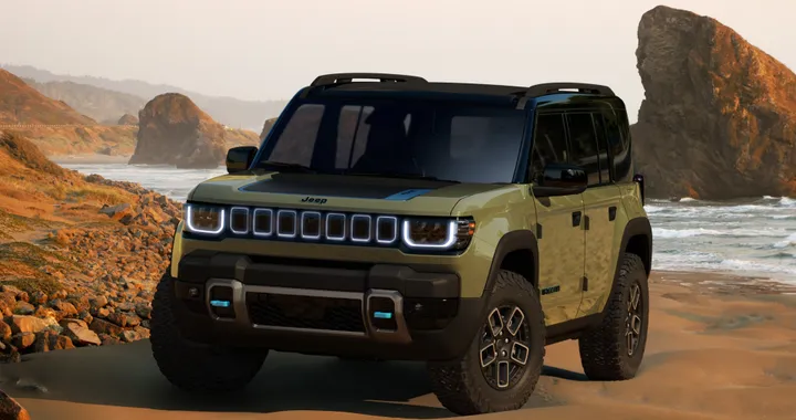 Jeep Recon 4xe e Wagoneer S, nuove immagini dei modelli elettrici