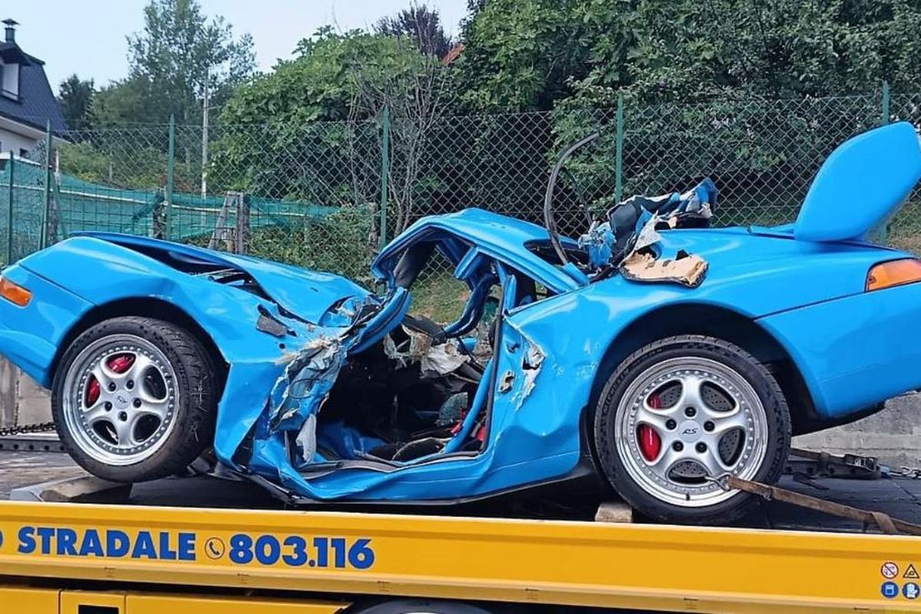 Anteprima: Dramma sul set, incidente in Porsche durante le riprese: morto il conducente