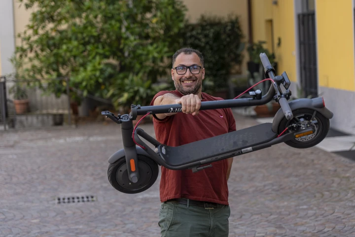 Recensione Navee V40: il monopattino legale per l'Italia al giusto prezzo | Video