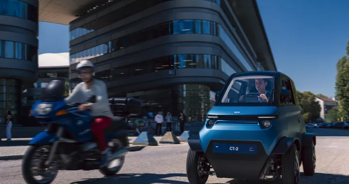City Transformer CT-2, il quadriciclo elettrico che in città si &quot;restringe&quot;