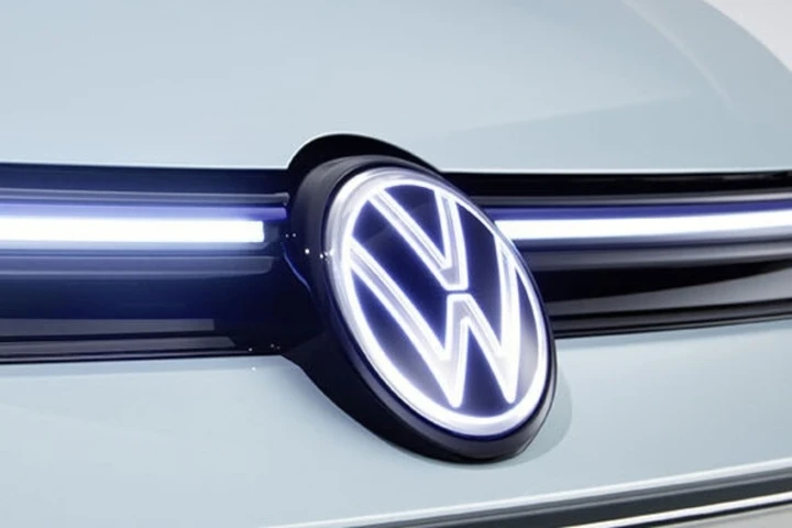 Volkswagen si arrende all’ennesimo richiamo, problemi per diversi modelli