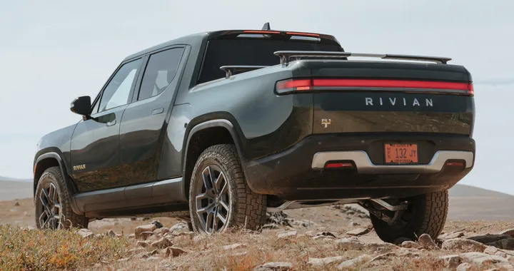 Rivian anticipa Tesla: aveva già brevettato un range extender per EV